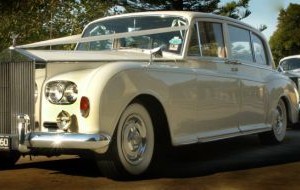 <br />
<b>Notice</b>:  Undefined variable: slide_alt in <b>/home/silverse/public_html/wp-content/plugins/ultimate-responsive-image-slider/uris-layout.php</b> on line <b>264</b><br />
